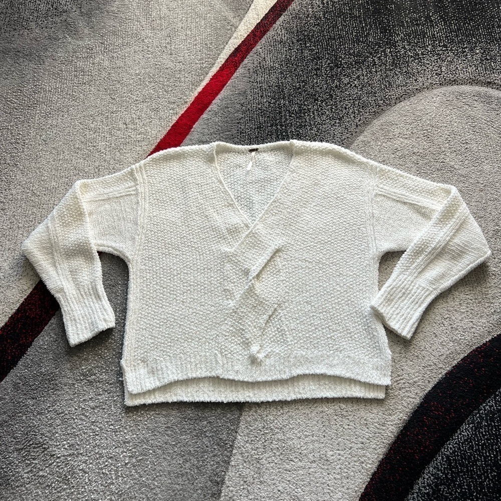 Free People Ivory Popcorn Knit V Neck Sweater